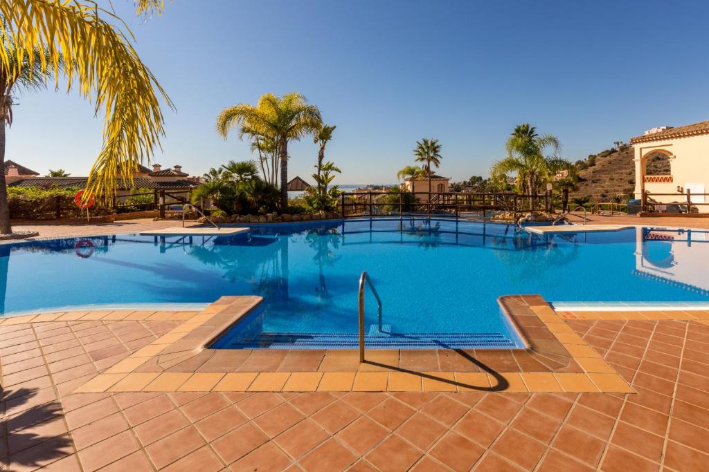 Bazén v ubytování Resort Mediterra nebo v jeho okolí