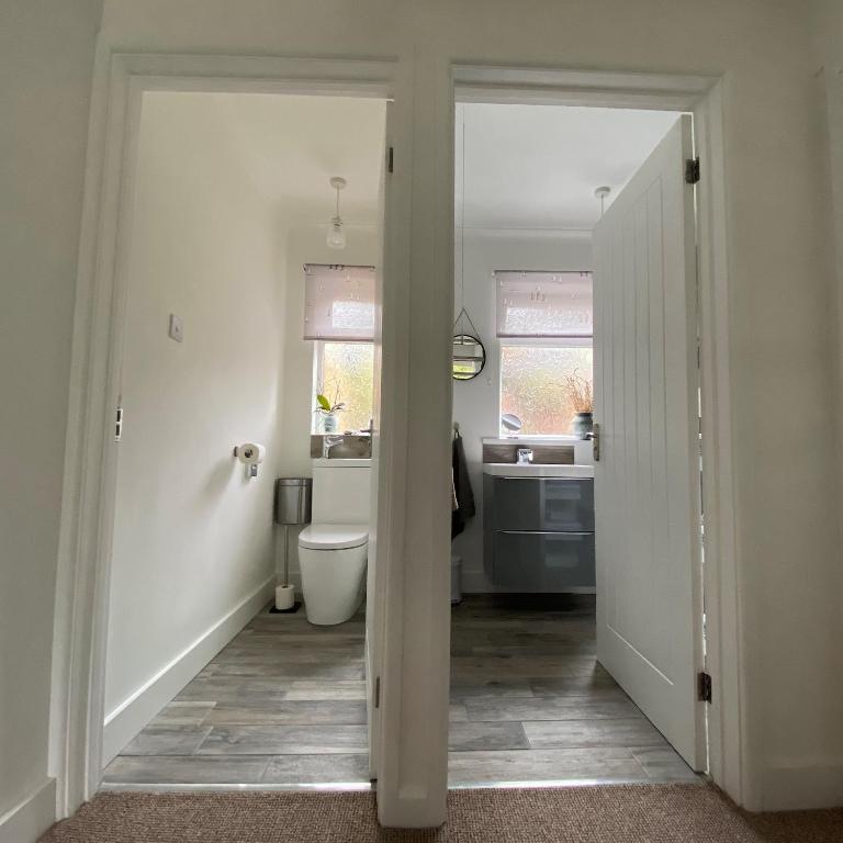 Koupelna v ubytování Port Side Brixham - Ideal seaside getaway - parking - wood-burner - dog friendly