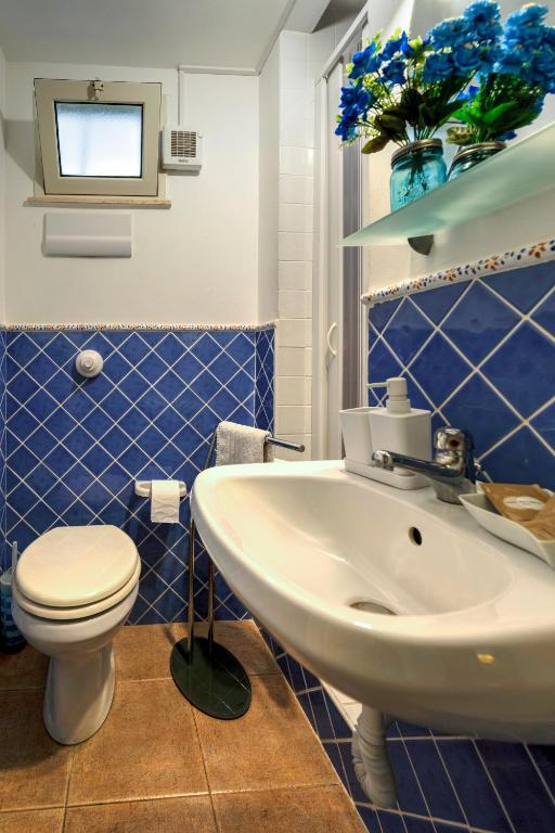 A bathroom at Ai Bastioni del Massimo