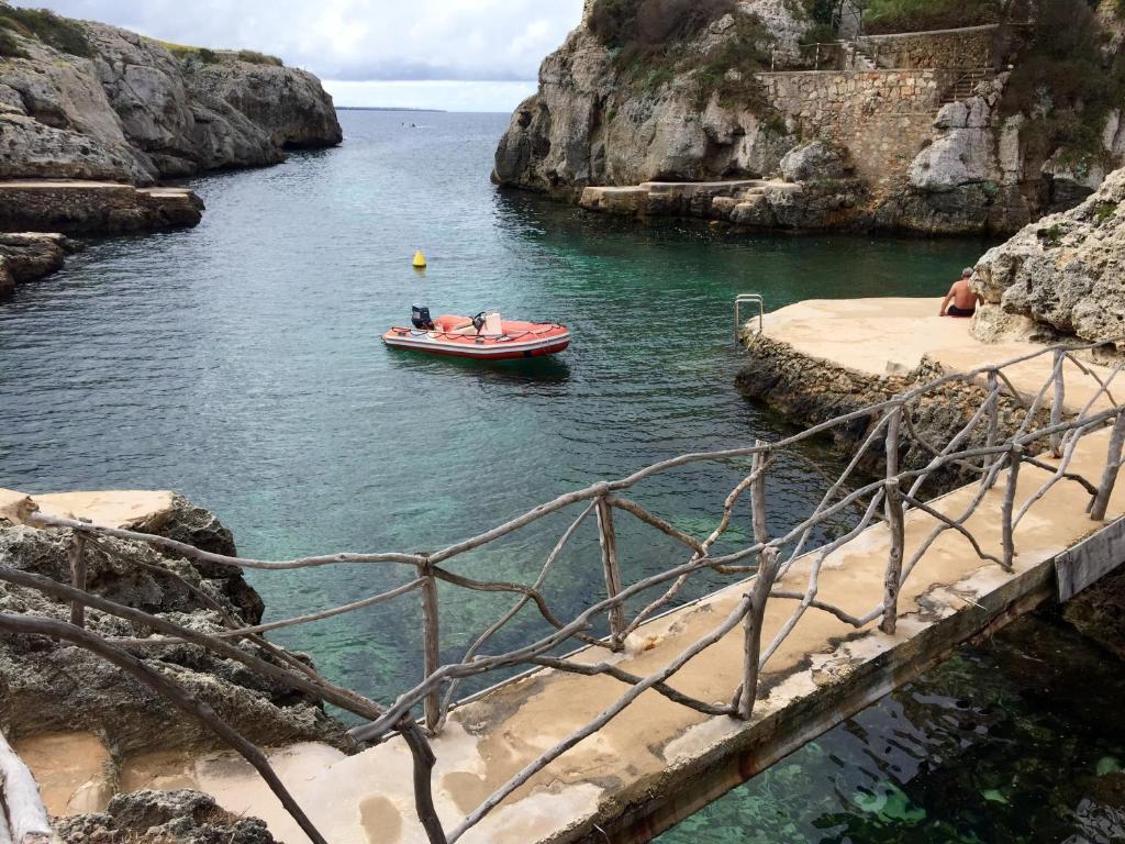 Apartamento con piscina y junto a la playa - MACARELLA., Cala ...