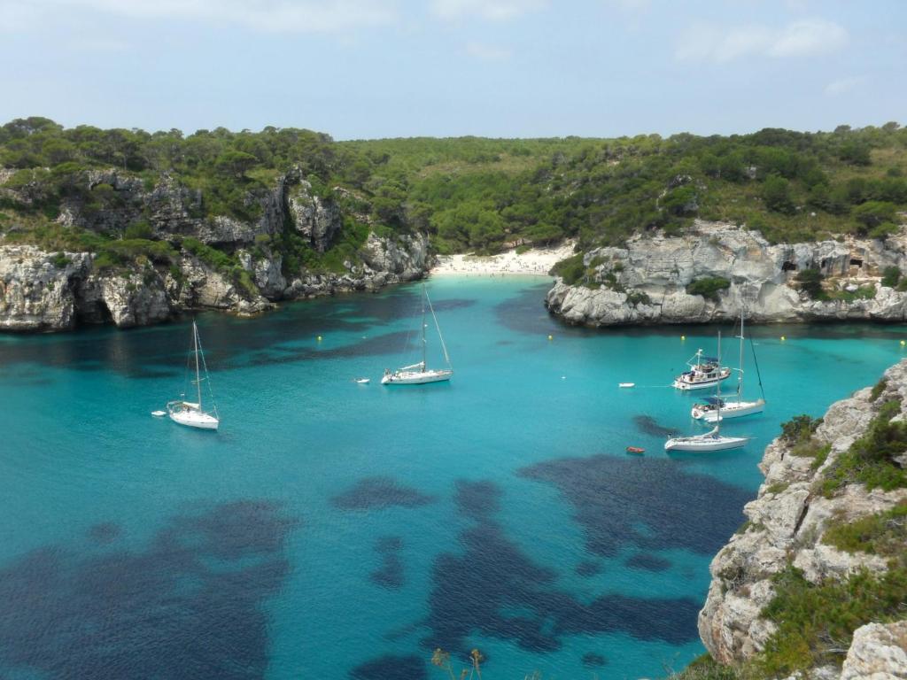 Apartamento con piscina y junto a la playa - MACARELLA., Cala ...