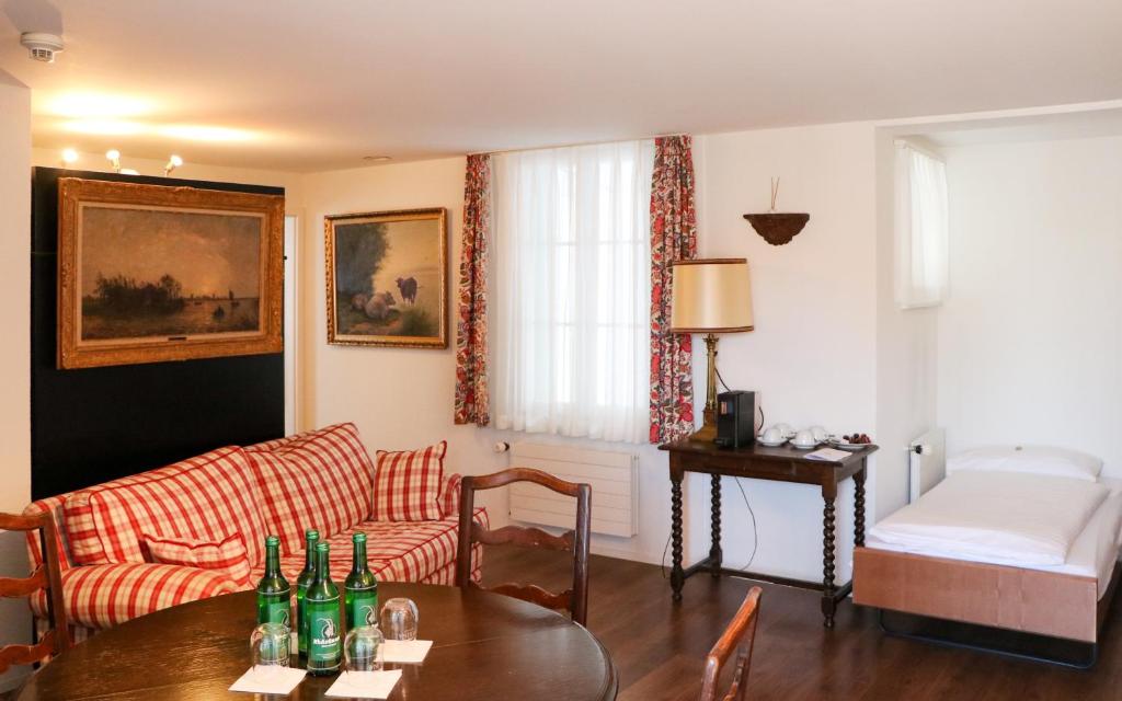 Posezení v ubytování Hotel & Restaurant Sternen Köniz bei Bern