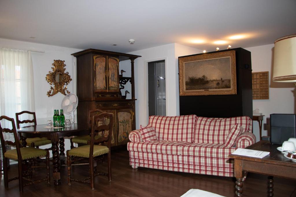 Posezení v ubytování Hotel & Restaurant Sternen Köniz bei Bern