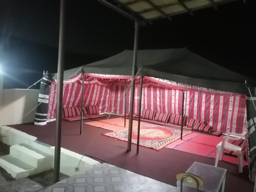 Fotografie z fotogalerie ubytování شاليهات رمال بديه v destinaci Al Raka