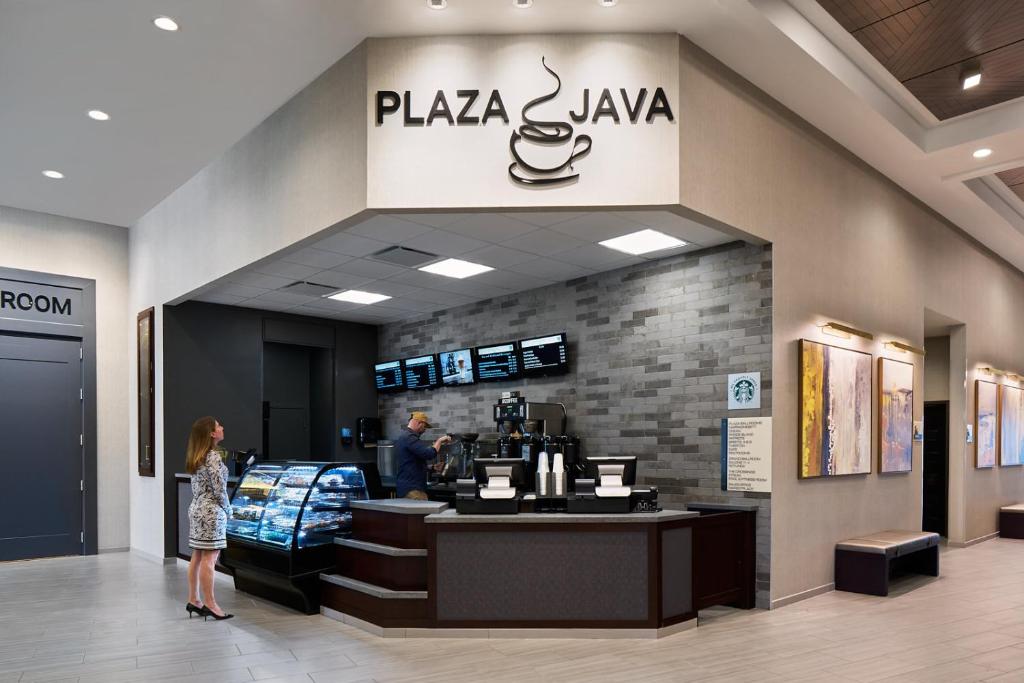 Crowne Plaza Providence-Warwick (Airport) by IHG photo