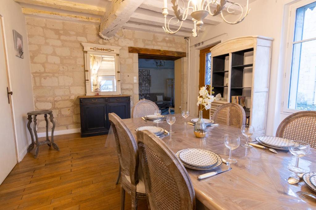 Voyage en Confluence - Candes St Martin - Maison De Trois Chambres