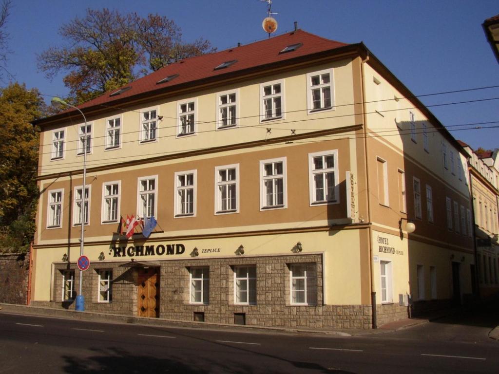 Budova, kde se hotel nachází
