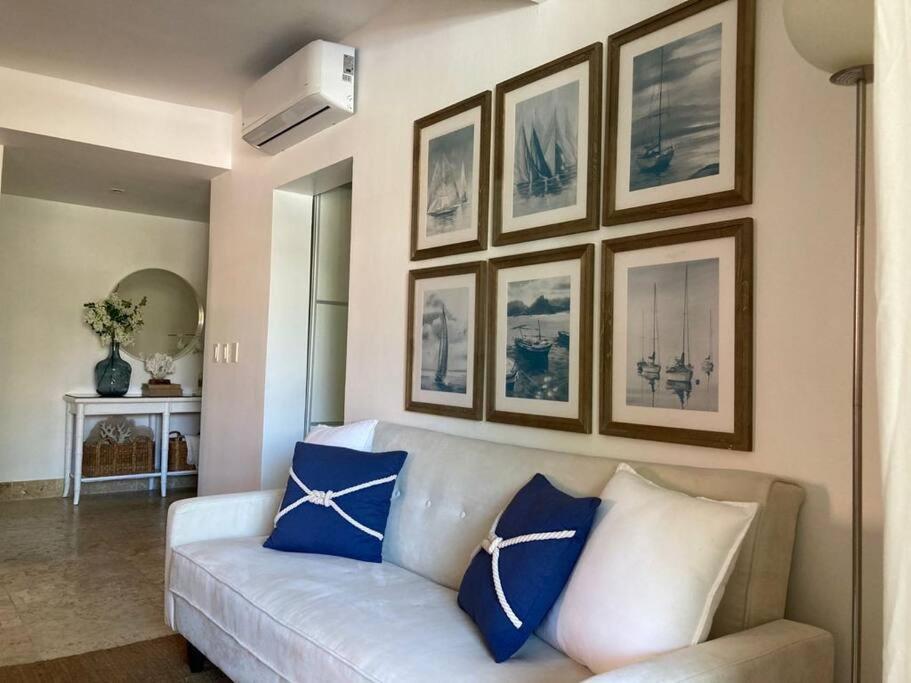 Beach Apartment, pool view Dominican Bay - Housity