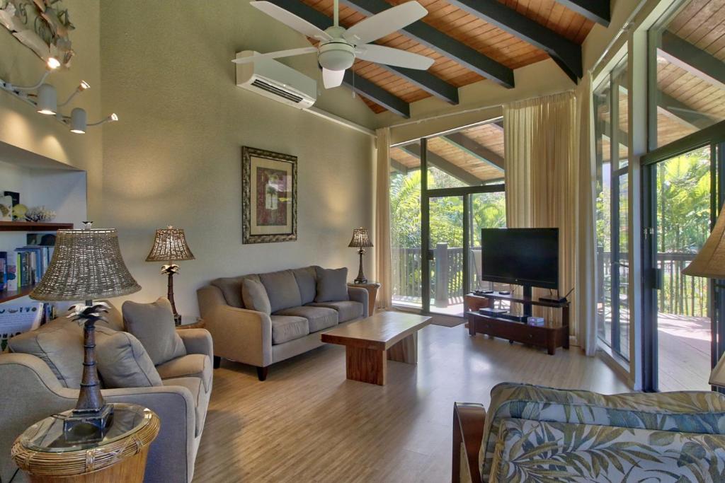 Mauna Kai 8B, Princeville (updated prices 2024)