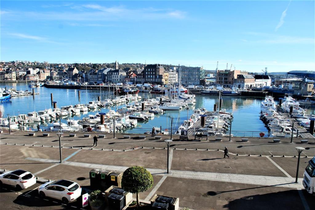 Duplex avec Vue sur le port de plaisance, Dieppe – Updated 2023 Prices