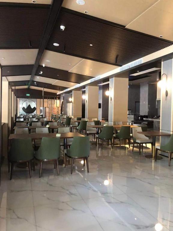 Restaurace v ubytování Country Inn&Suites by Radisson, Shanghai PVG