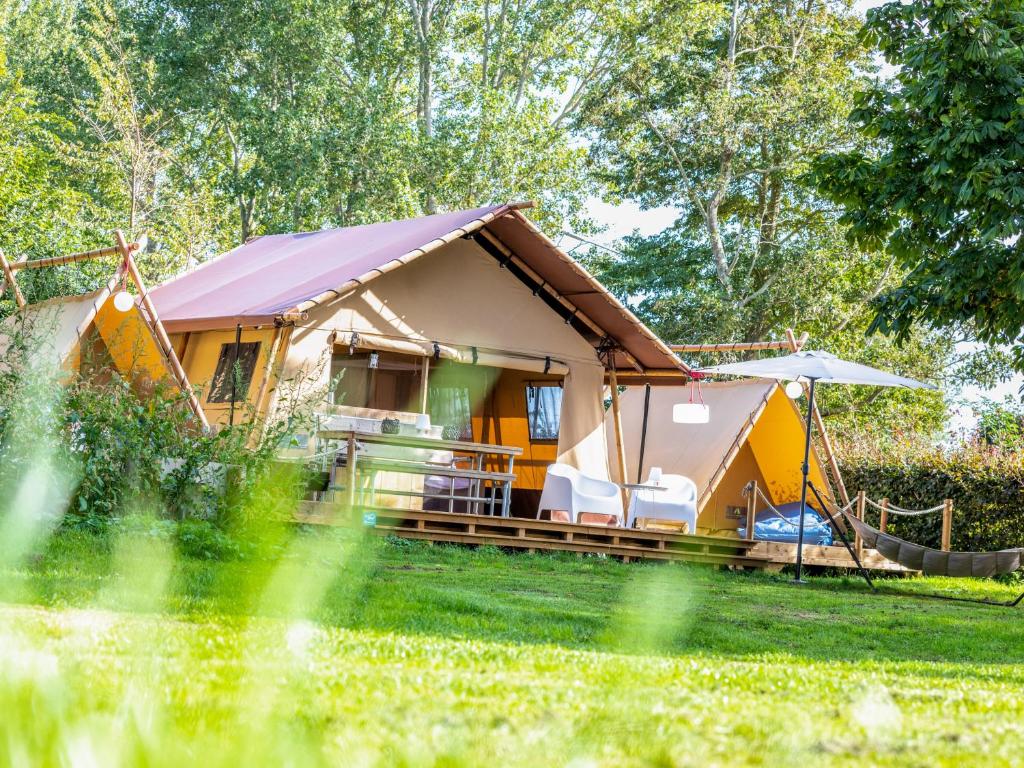Gallery image of Lodge Holidays - Vrijhaven Heeg in Heeg