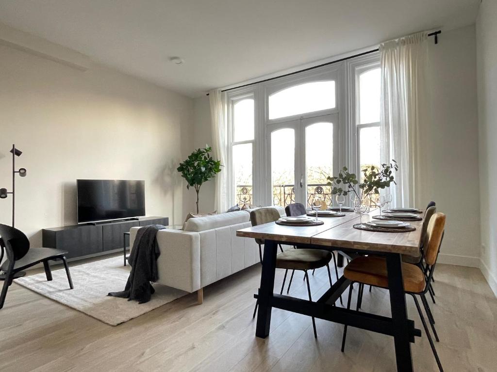 Great 3 Bedroom Serviced Apartment 98m2 MNL G, Rotterdam (updated