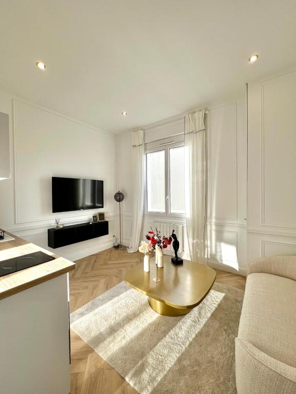 L incomparable - International Palace - Appartement Met Douche