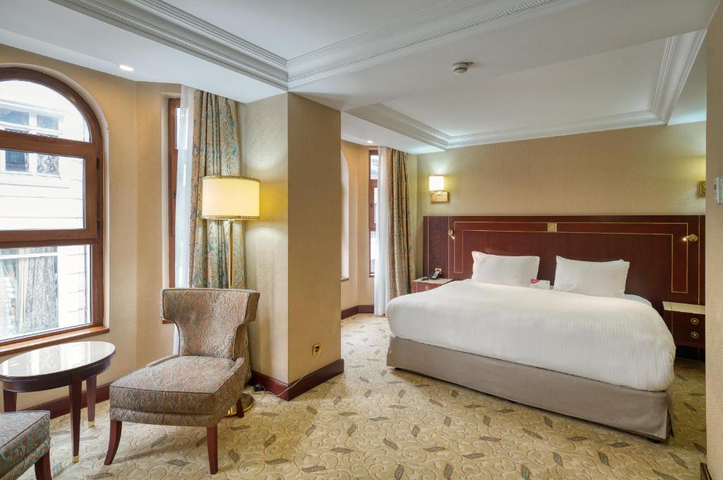 Crowne Plaza Istanbul - Old City, an IHG Hotel - Club King Room With Club Lounge Access