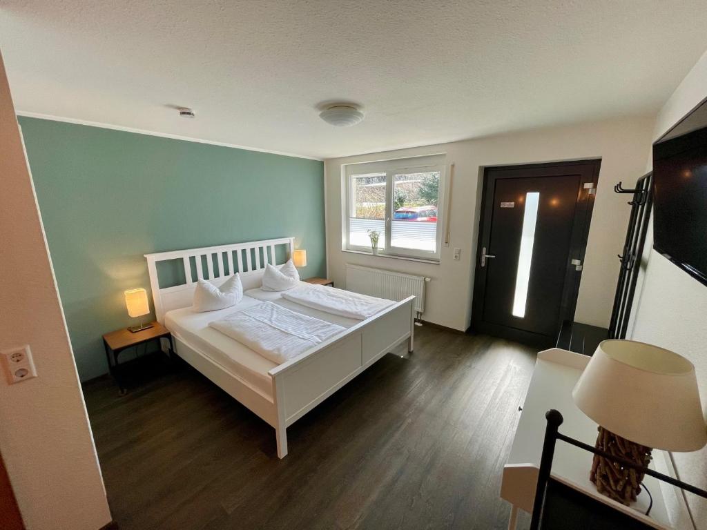 Busses Guesthouse - Standard Double Room