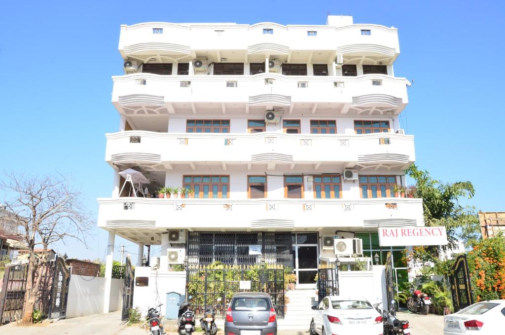 Gallery image of Raj Regency in Jaipur