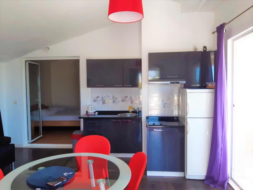 Kuchyň nebo kuchyňský kout v ubytování Studio Apartment Brela