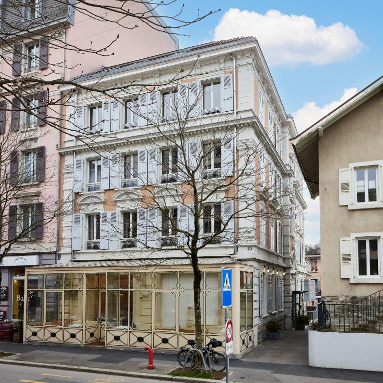 Budova, kde se aparthotel nachází