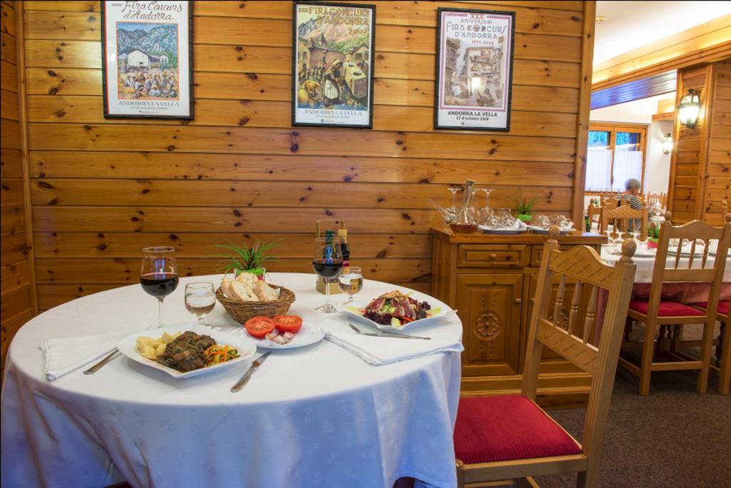 Φωτογραφία από το άλμπουμ του Hotel del Tarter σε El Tarter