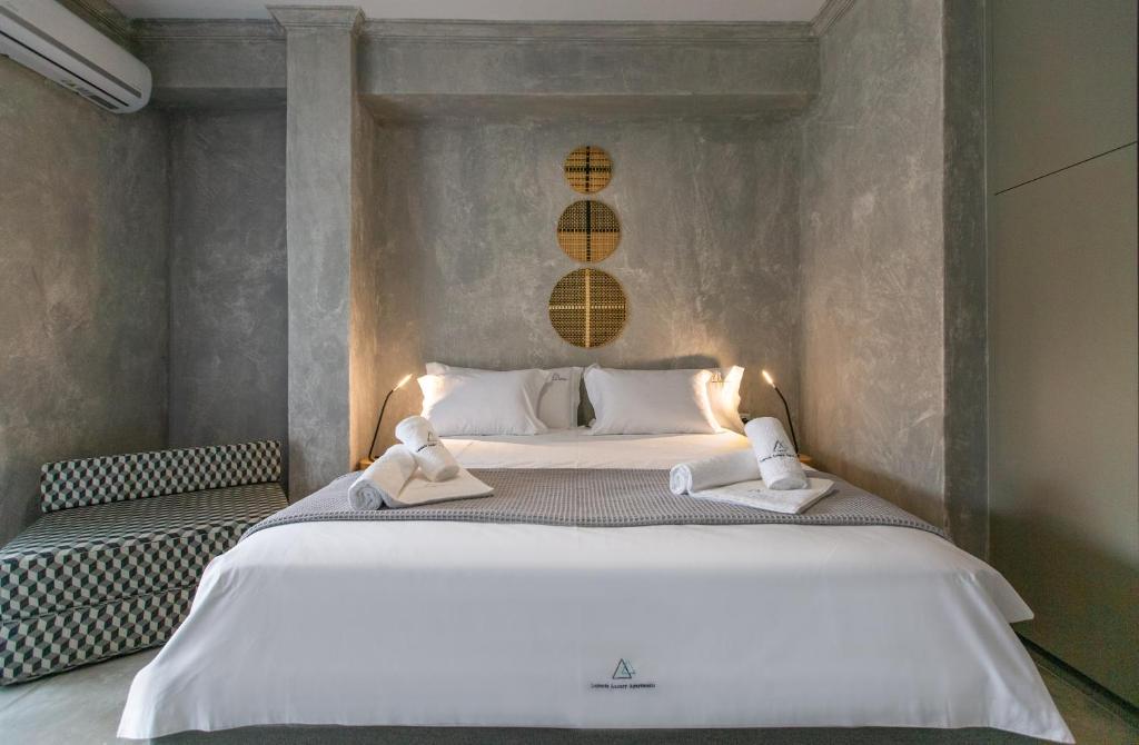 Postel nebo postele na pokoji v ubytování Lepanto Luxury Apartments FF