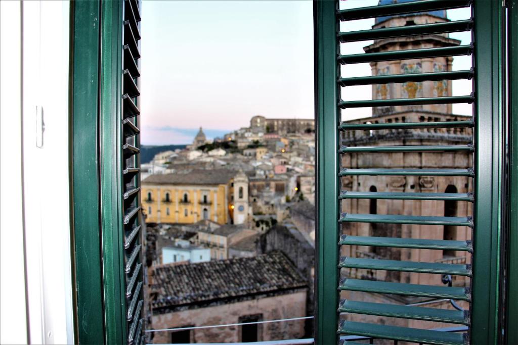 Nespecifikovaný výhled na destinaci Ragusa nebo výhled na město při pohledu z bed and breakfast