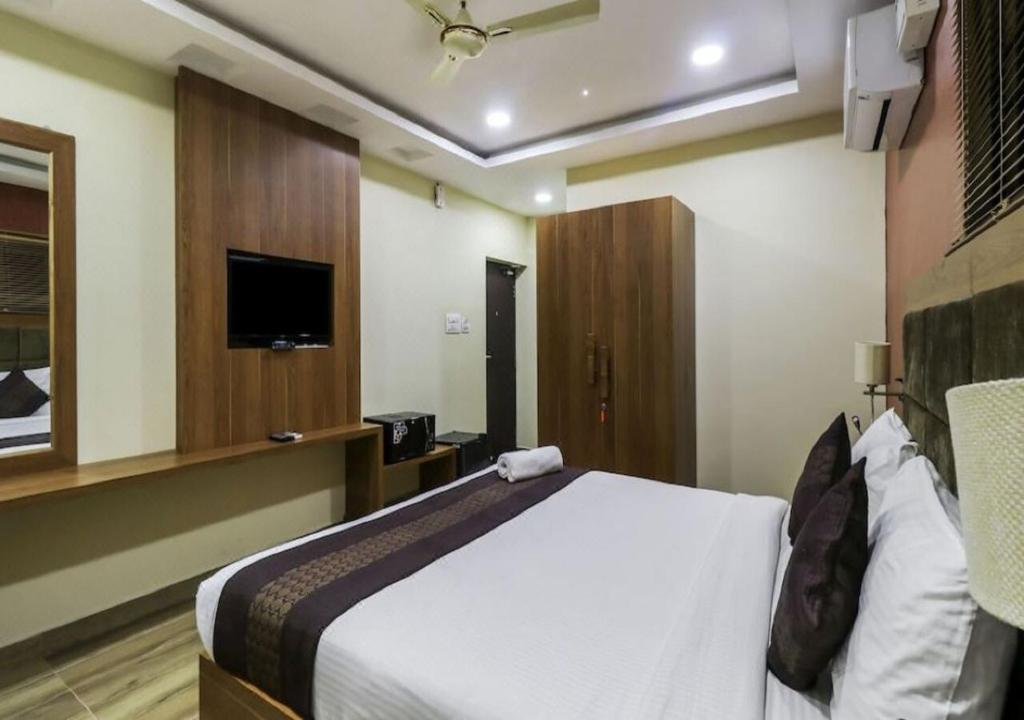 TV a/nebo společenská místnost v ubytování Euphoria Extended Stays - OMR IT Expressway Chennai