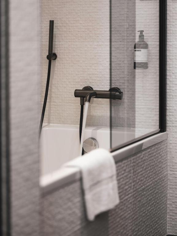 Maisons du Monde Hôtel & Suites - Marseille Vieux Port - Resim 30