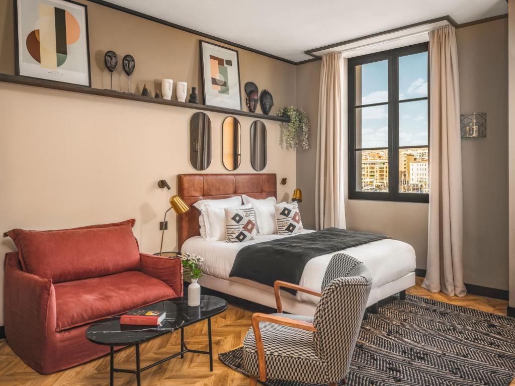 
Deluxe Triple Room with Harbour View
