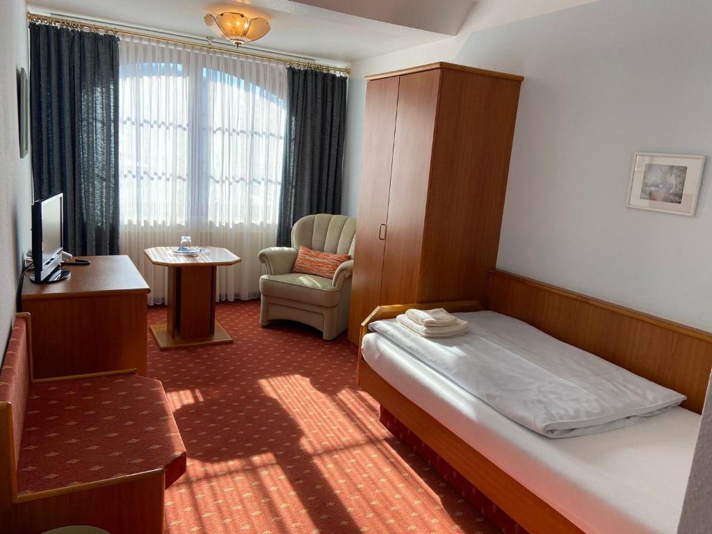 Hotel Seerose Bad Malente - Single Room With Lake View