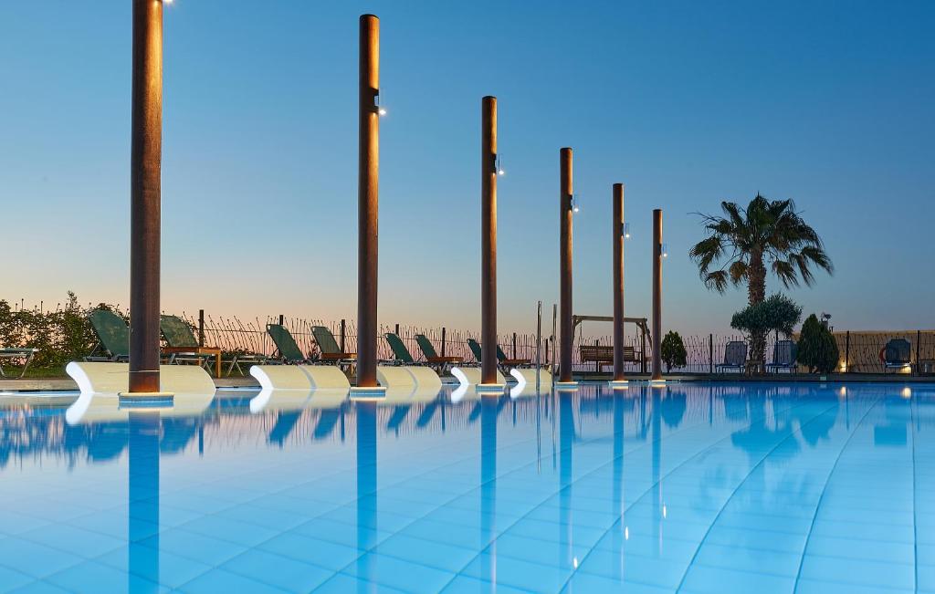 Basen w obiekcie Arminda Hotel & Spa lub w pobliżu