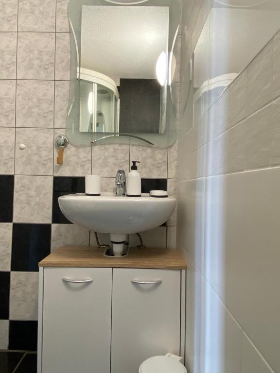 Kúpeľňa v ubytovaní Apartman Tia