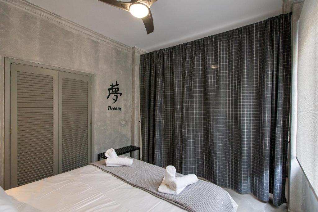 Postel nebo postele na pokoji v ubytování Lepanto Luxury Apartments GF