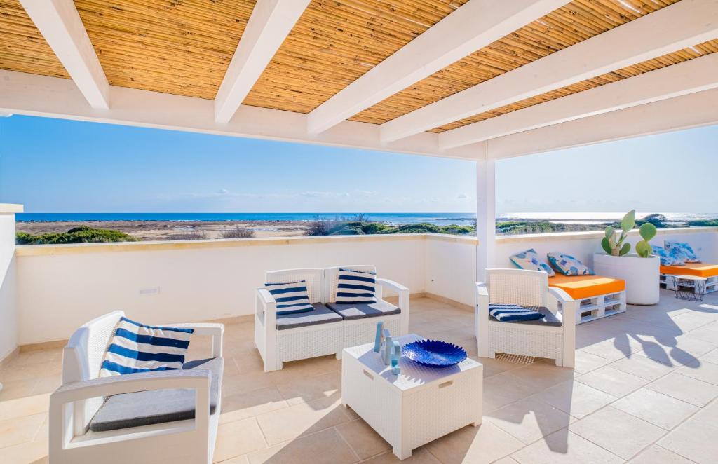 Posezení v ubytování Villette Lux Fronte Spiaggia - Torre Pali
