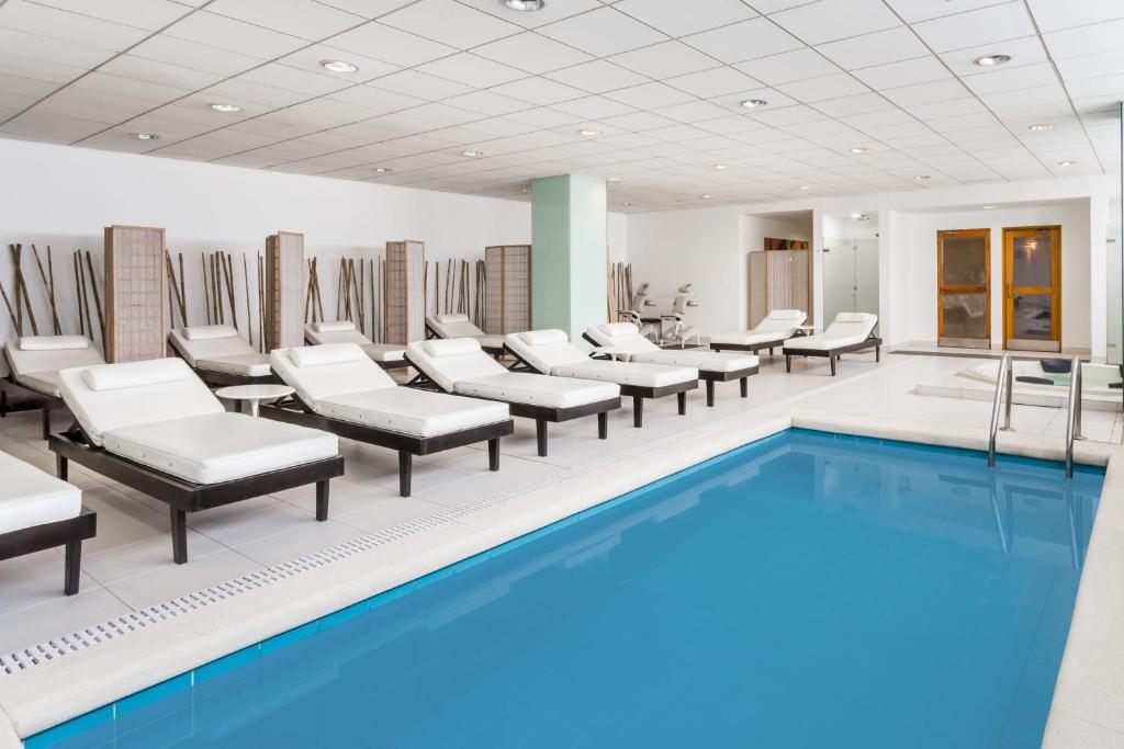 Bazen u objektu Wyndham Costa del Sol Lima Airport ili u blizini