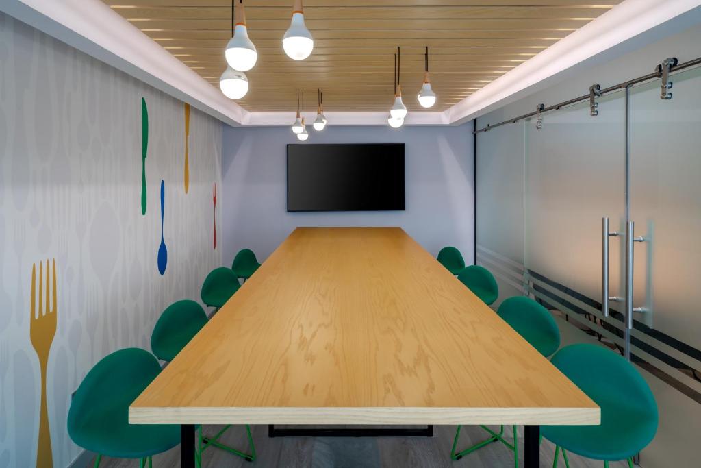 Studio M Al Barsha Hotel by Millennium - Resim 40