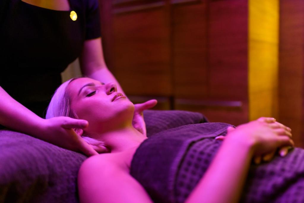 Killarney Plaza Hotel & Spa - Resim 5