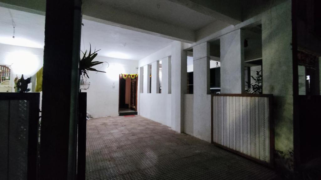 Fotografie z fotogalerie ubytování AMBIENT HOME STAY, In Nashik v destinaci Nášik