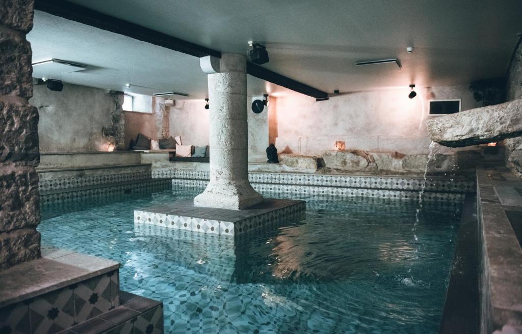 Bazén v ubytování Clarion Hotel Wisby nebo v jeho okolí