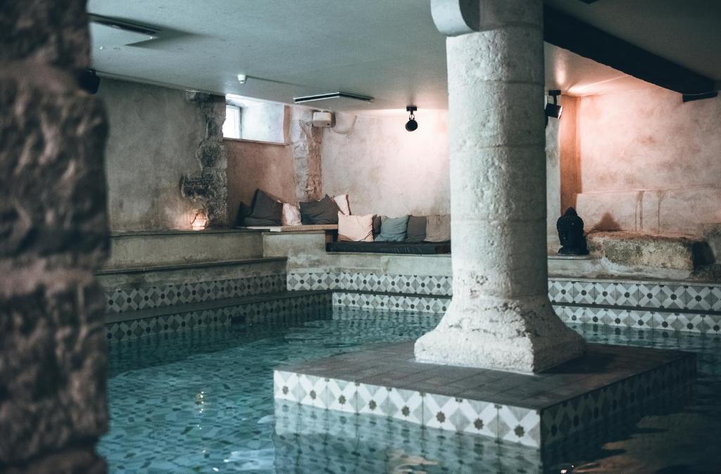 Bazén v ubytování Clarion Hotel Wisby nebo v jeho okolí