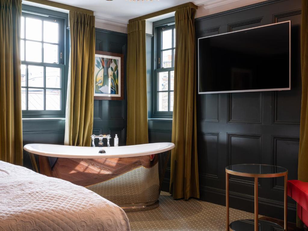 Spread Eagle - Resim 21