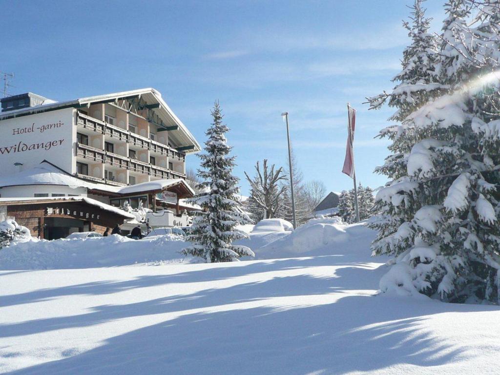 Garni Hotel Wildanger during the winter