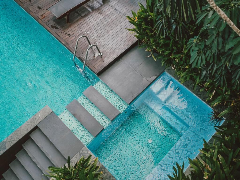 Bazén v ubytování Urbana Langsuan Hotel nebo v jeho okolí