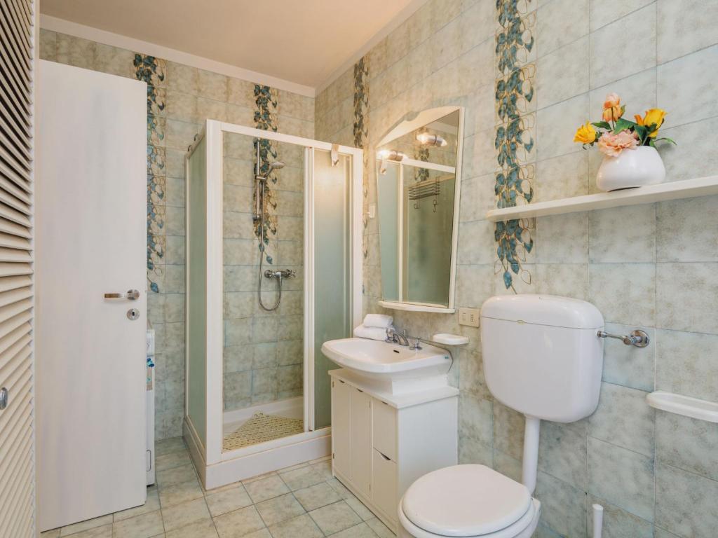 Kúpeľňa v ubytovaní Apartment La Rocchetta by Interhome