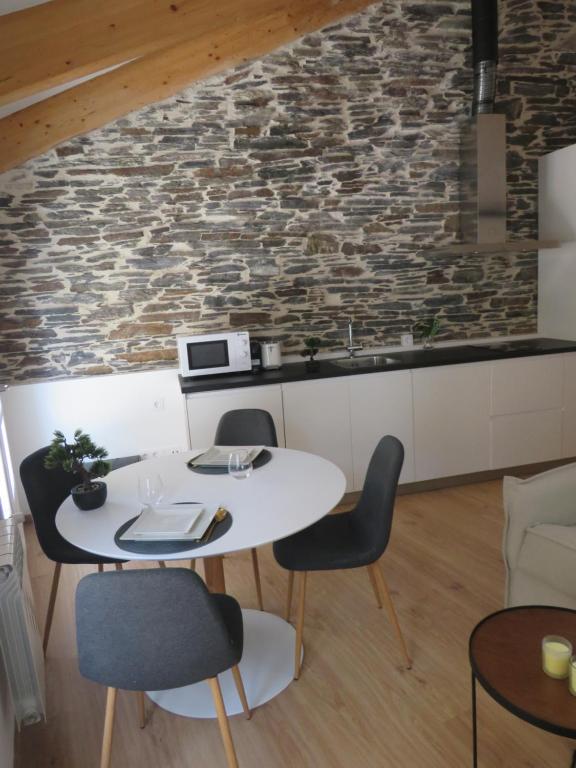 APARTAMENTOS ARMANYA 3 - 15