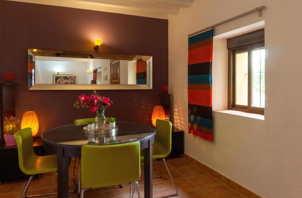 A kitchen or kitchenette at Idyllic Townhouse in Marbella Old Town