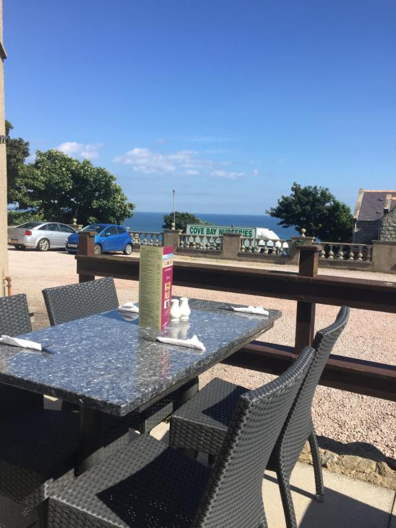 Cove Bay Hotel - Resim 38