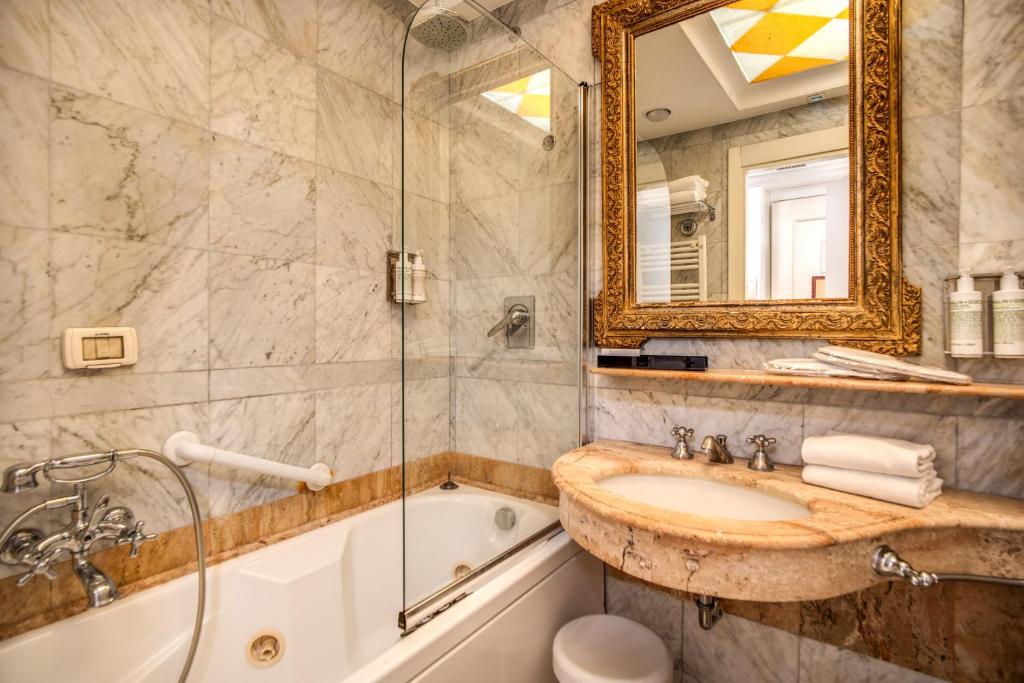 The Britannia Hotel - Resim 42