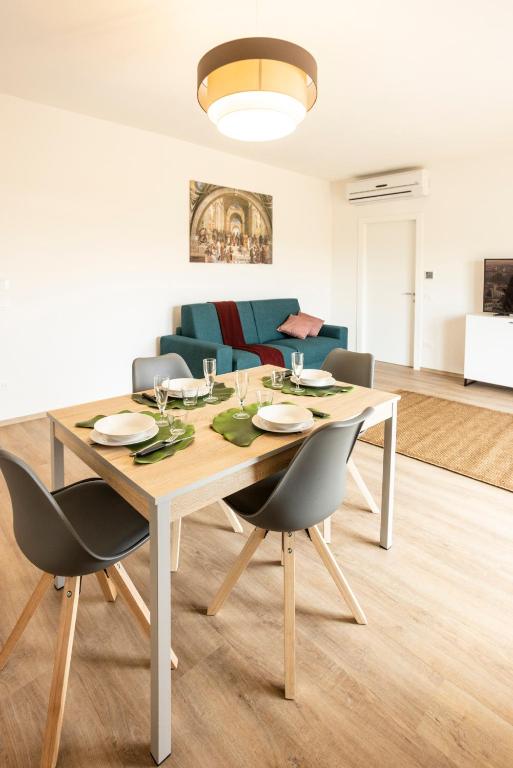 BORGOROMA - Business & Home - 17