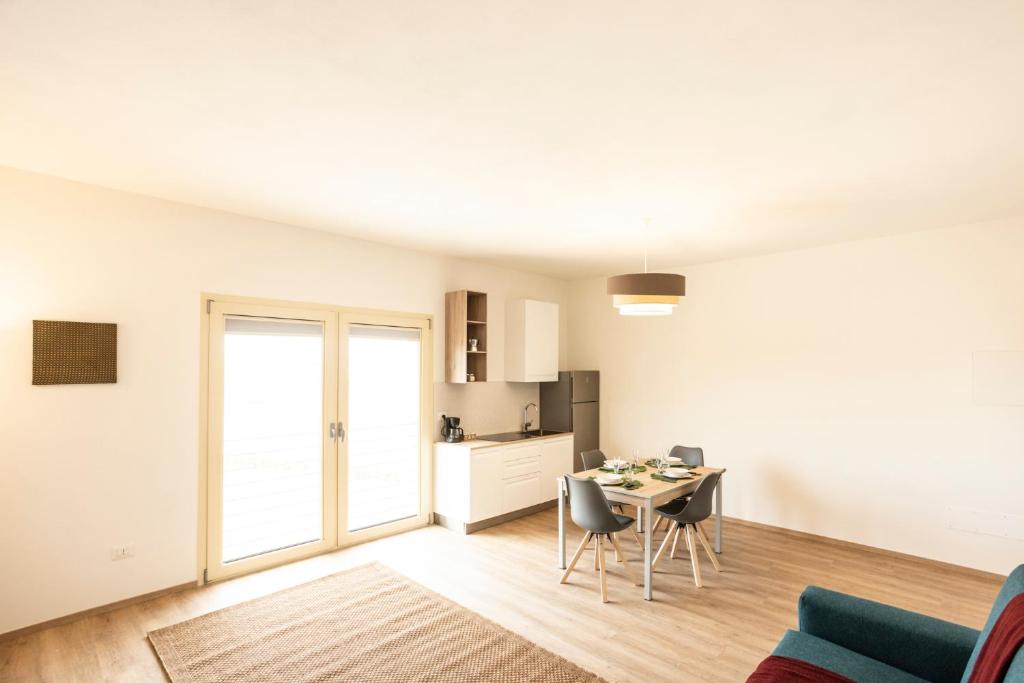 BORGOROMA - Business & Home - 19